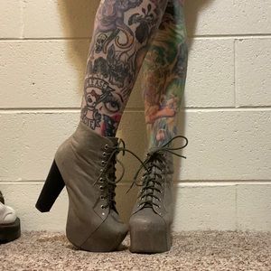 JC gray litas